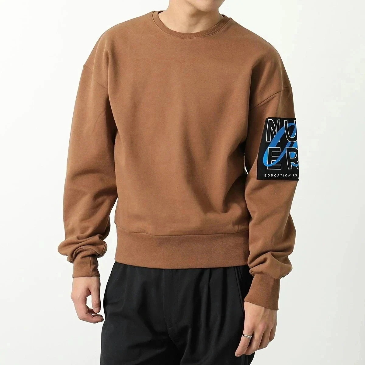 NUMERO 00 ヌメロ スウェットシャツ CREW PATCH NUMERO 22160 メンズ トレーナー ロゴパッチ 裏起毛 コットン クルーネック B
