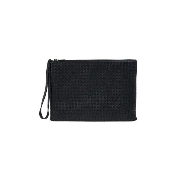【FW25 メンズ イントレチャート クラッチバッグ 442242 V3UN0 1275