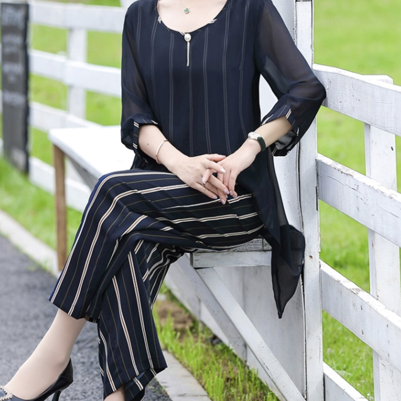 セットアップ スーツ パンツ ネイビー 紺色 ストライプ 入学式 卒業式 入園式 卒園式 発表会 オフィス クール かっこいい 通勤 シンプル きれいめ トレンド モテ セクシー 華やか 上品 大人