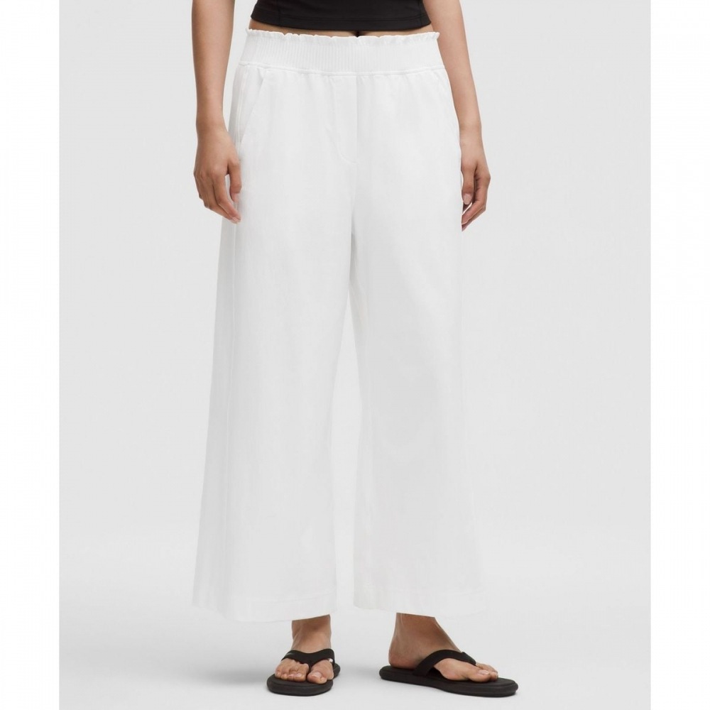 ストレッチ織りフリルウエストワイドレッグクロップ-WHT 14,678円