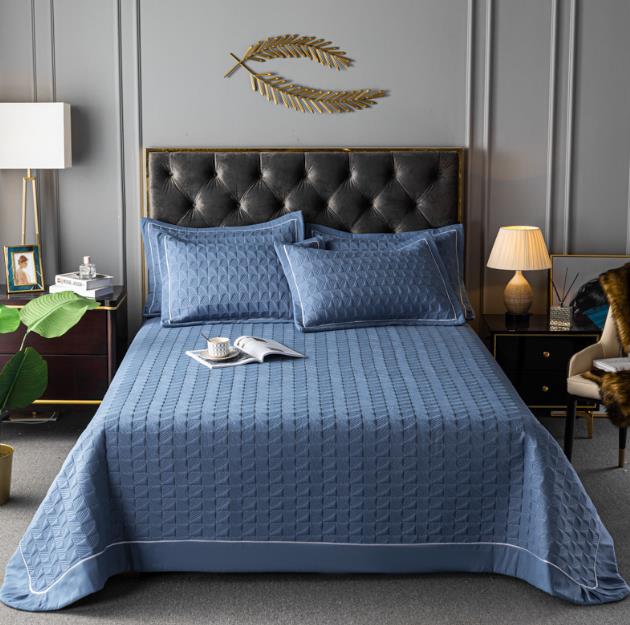 メガ割 キルト ベッドカバー ソファカバー ラグ　シングル おしゃれ 無地 綿 優しい肌触り 四通用　洗える　ホワイト　 グレー