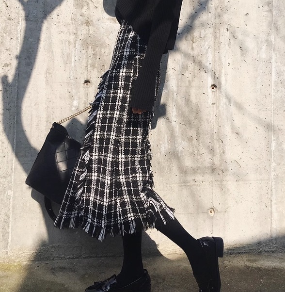 スカート ロング丈 フレア デザイン 美ライン ニュアンス レイヤード フリンジ ツイード バイカラー スタイルアップ ロマンチック かわいい 大人可愛い きれいめ シンプル カジュアル 大人 上品
