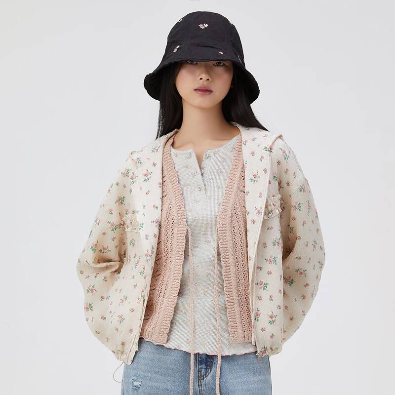 [レディース]フラワー刺繍がアクセントの帽子 (T262MCP138W)