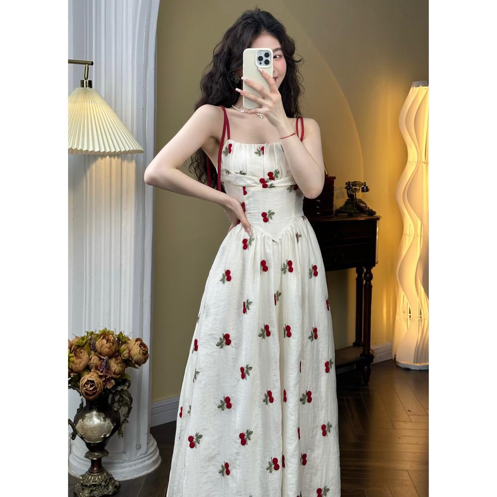 ２点で11o円OFF！【最安値挑戦】 フチプロングドレス早ウホルタードレス海辺休日妖精ファッションドレス女性