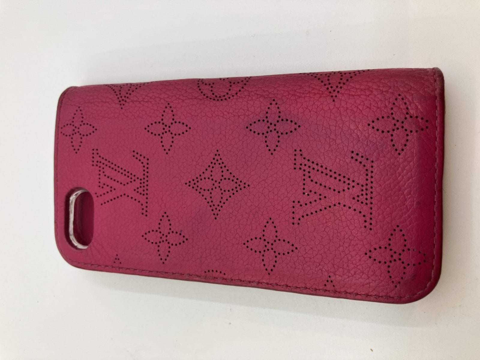 マヒナ iPhoneケース SE2 SE3対応 手帳型 スマホケース レザー 赤 スペイン製