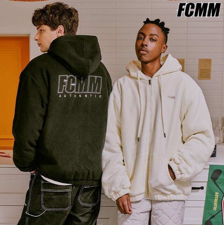 Big logo fleece jumper 2色 新商品 韓国人気 男女共用 冬のファッション 防寒用品 カップルアイテム 女性服 韓国ファッション