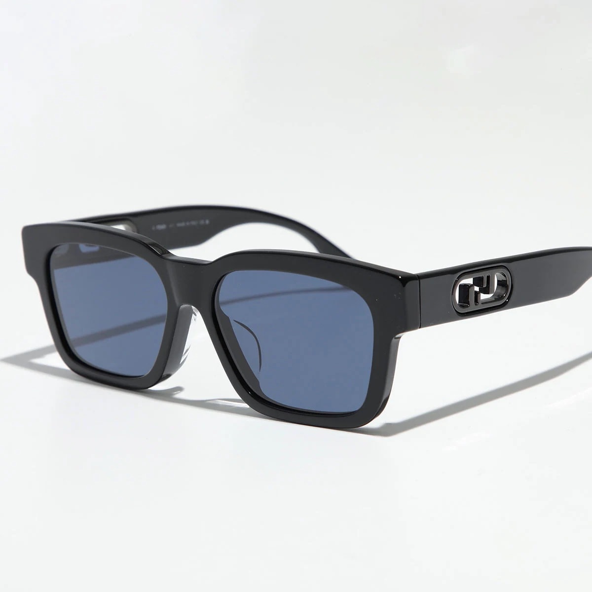 FENDI フェンディ サングラス OLOCK オーロック FE40107F レディース スクエア型 セルフレーム フルリム メタルロゴ アイウェア 01V