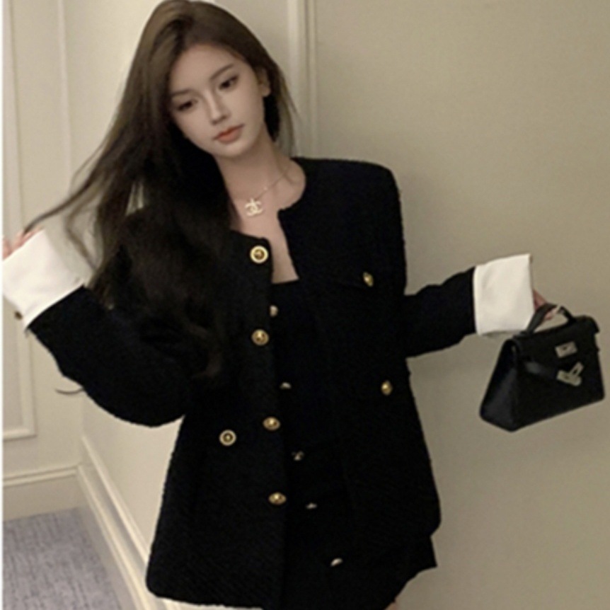 アウター ジャケット ノーカラージャケット ミディアム丈 長袖 前開き デザインボタン かわいい 大人可愛い きれいめ シンプル 上品 きちんと おしゃれ かっこいい カジュアル レトロ きちんと 6,872円