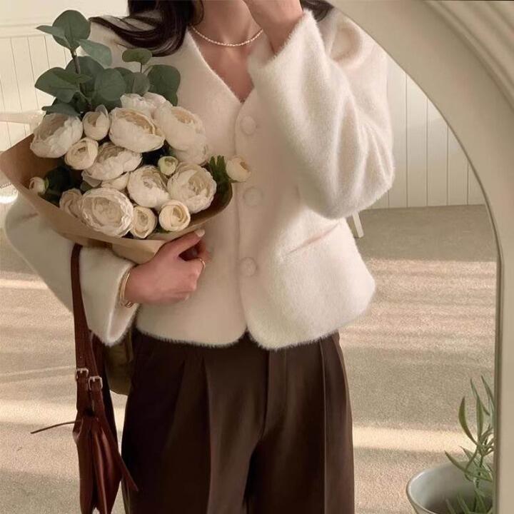 アウター ジャケット レディース ショート 長袖 Vネック フェミニン ふっくら 前開き ファー フェイクファー かわいい 大人可愛い シンプル 上品 おしゃれ ガーリー ルーズ ラブリー キュート