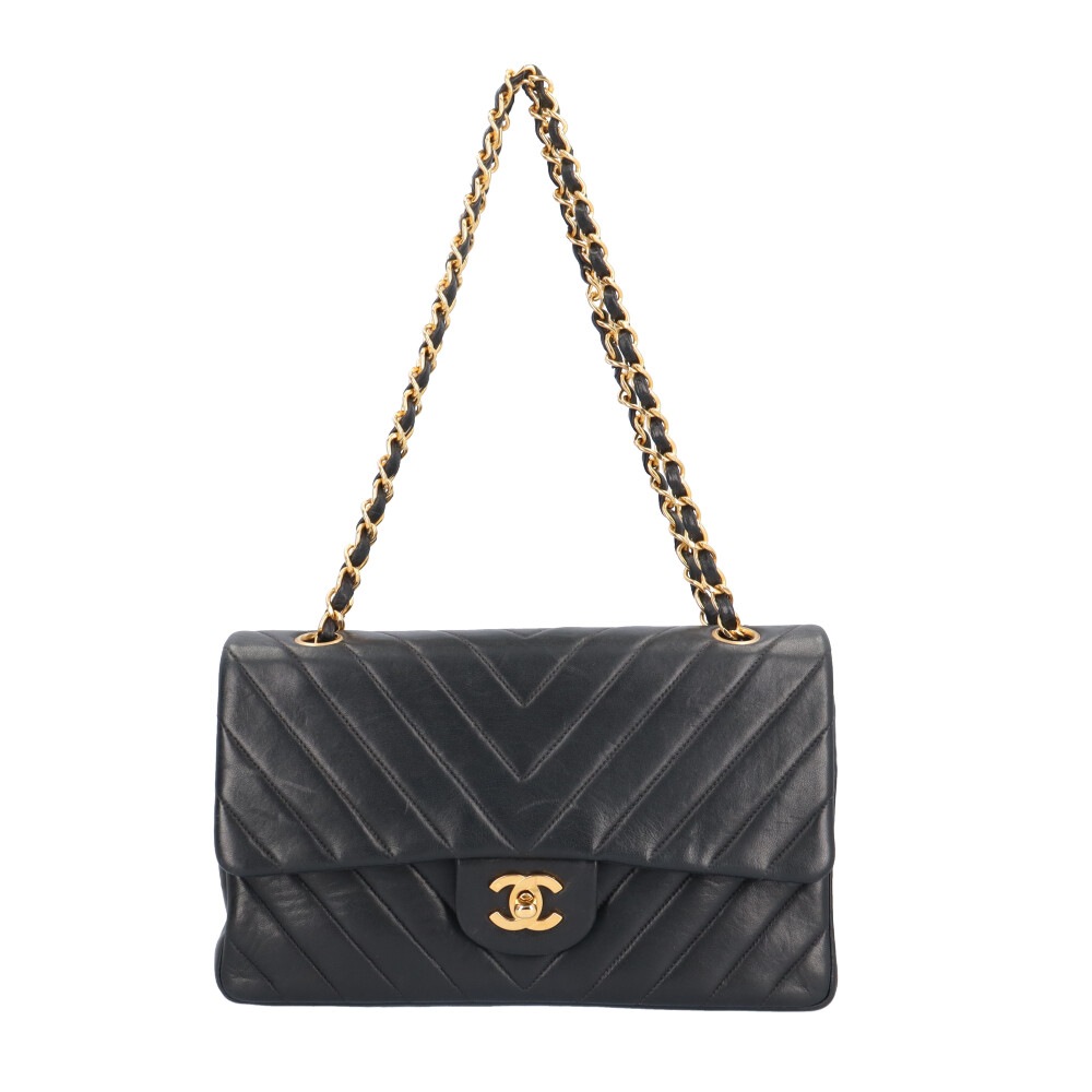 シャネル Vステッチ ショルダーバッグ ラムスキン ブラック CHANEL 中古