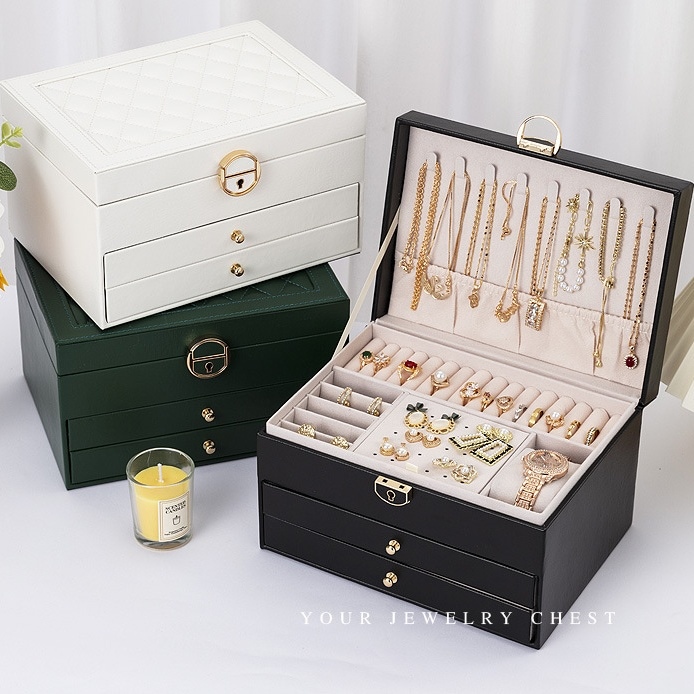 大容量　3段のシンプルなジュエリーボックス　チェスト