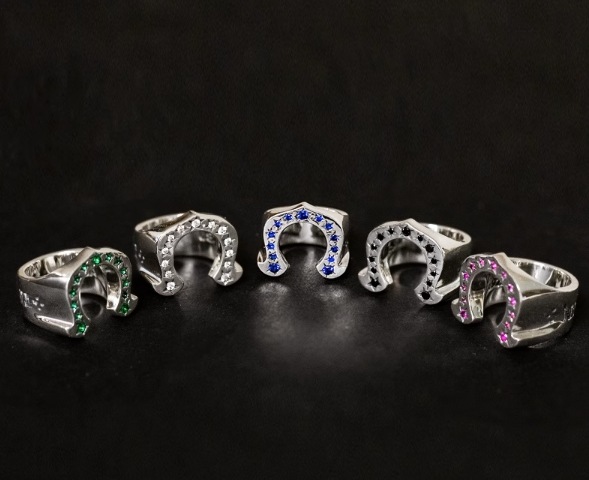 マスタングマナーテンダーロインスタイル H.S. Takuya Kimura 同じスタイルダイヤモンドジルコン馬蹄形シルバーリング