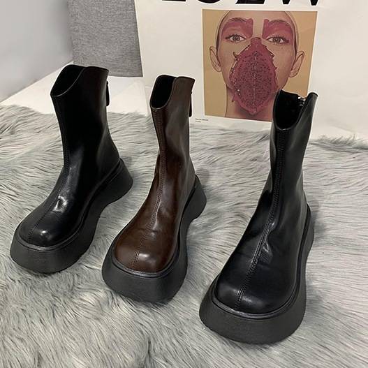 ショートブーツ 5cmヒール 厚底 ラウンドトゥ フラット 歩きやすい 履きやすい 走れる 防水 撥水 柔らかい シンプル カジュアル お洒落 かっこいい スポーティー メンズライク マニッシ