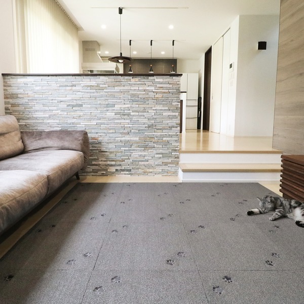 ラグタスNIKUKYU タイルラグ てくてく肉球 GRY グレー [約50x50cm／10枚セット]