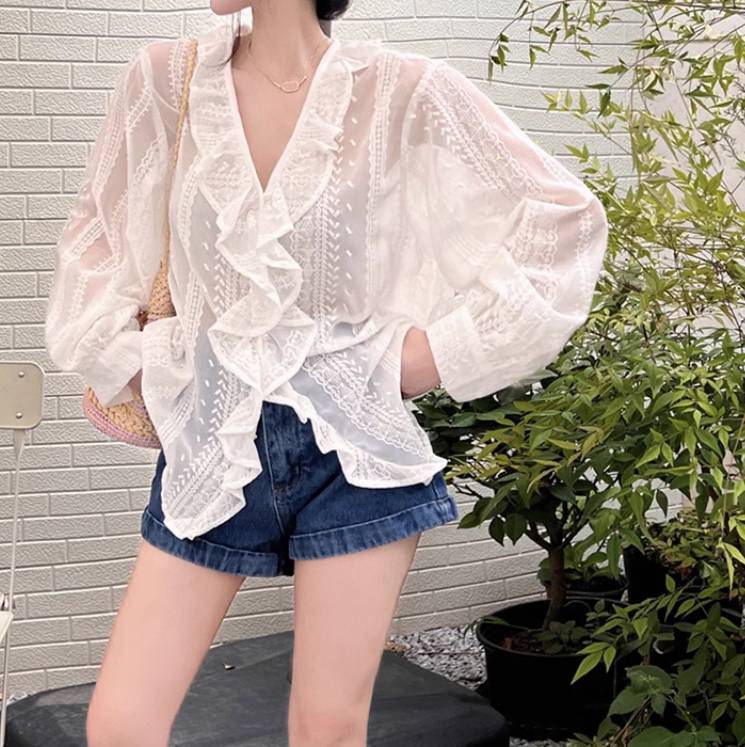レア商品レディース トップス シャツ ブラウス 長袖 Vネック 襟付き フレア レース 透け感 薄手 かわいい 大人可愛い 上品 おしゃれ ガーリー エレガント 存在感 抜け感 ラブリー キュート プ