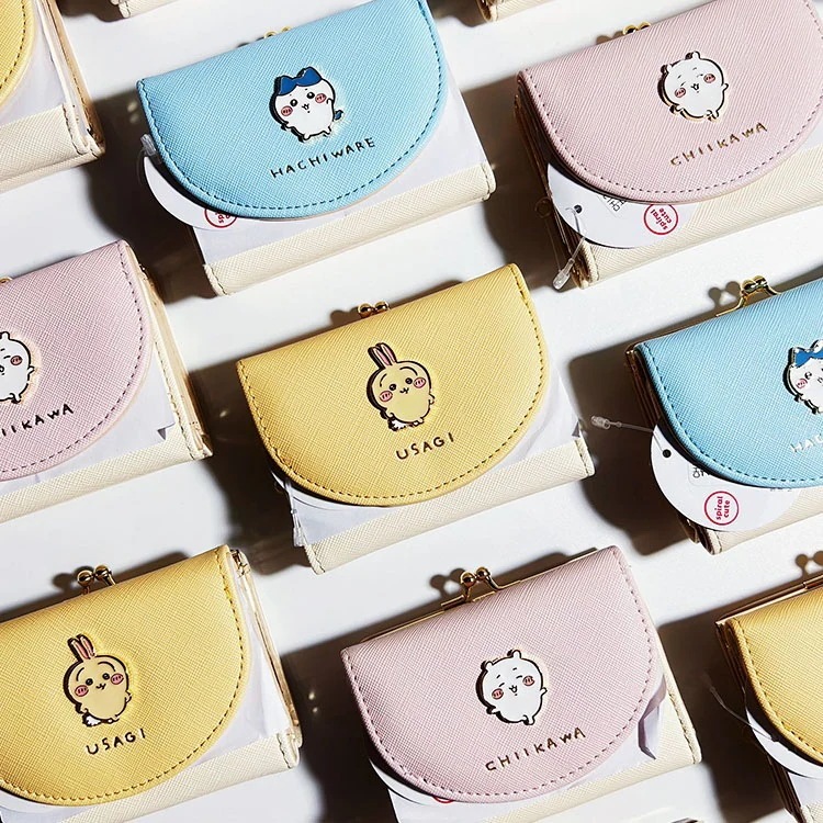 （NEW)日本限定 バッジバックル 2色2層小銭入れショートウォレット