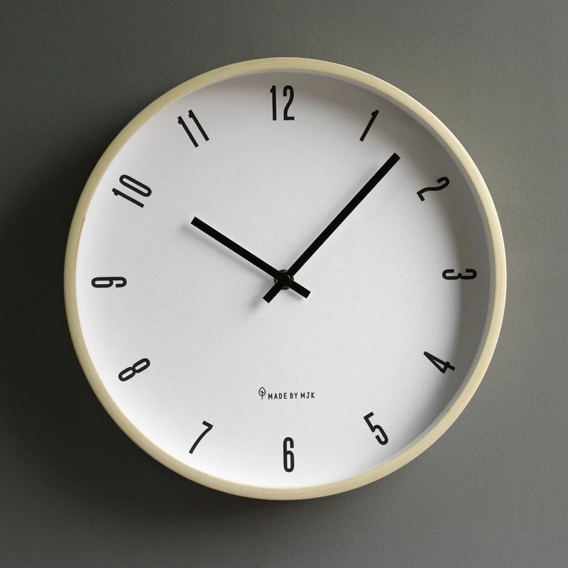 掛け時計 おしゃれ 北欧風 壁掛け時計 リビング用 シンプルデザイン ポッケト 静音 耐久性 使いやすい 石英時計 モダン インテリア 収納 おしゃれ時計 生活雑貨 5,302円
