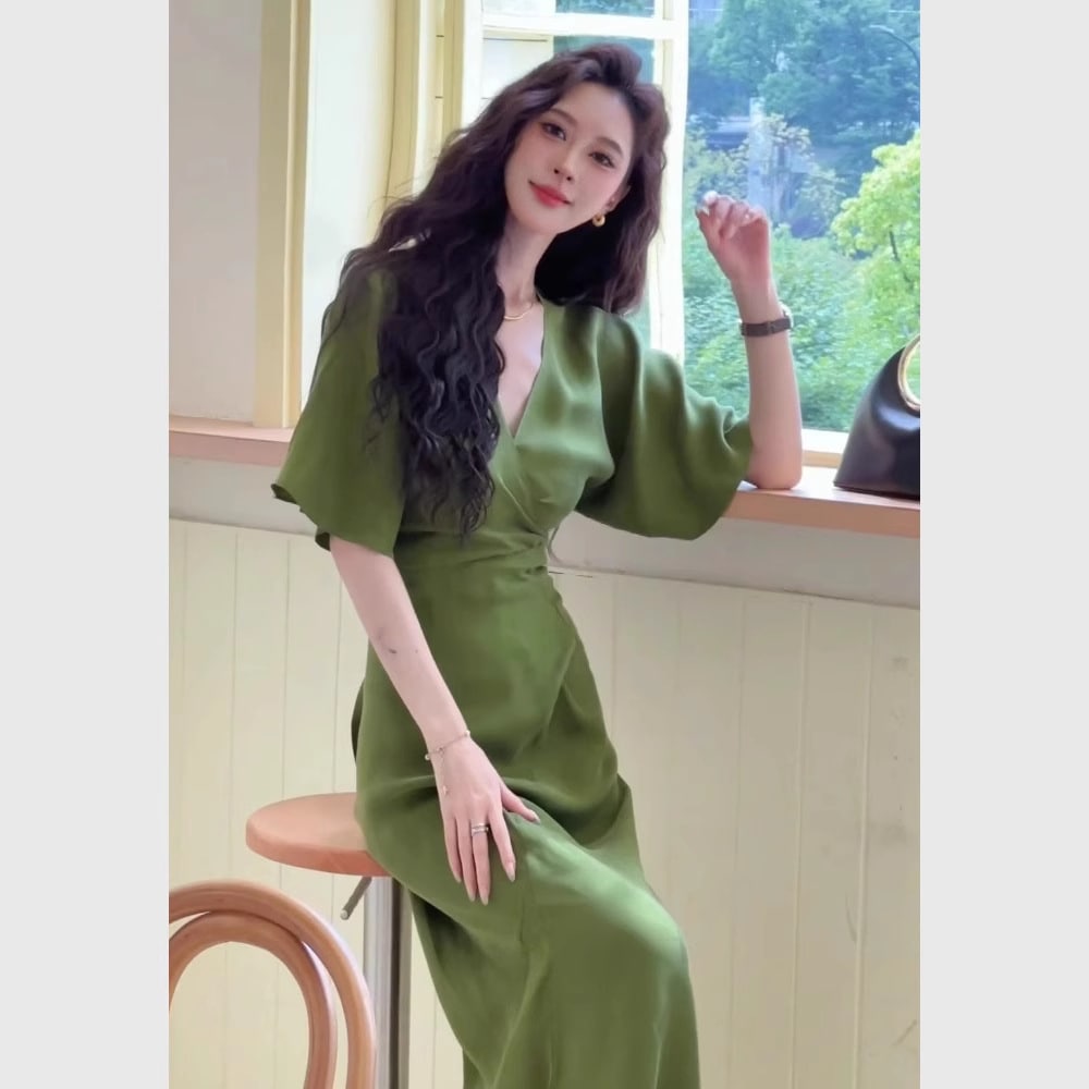 フレンチスタイルのグリーンワンピース2025年新作今年のトレンド爆発的ヒット独特で美しいドレス