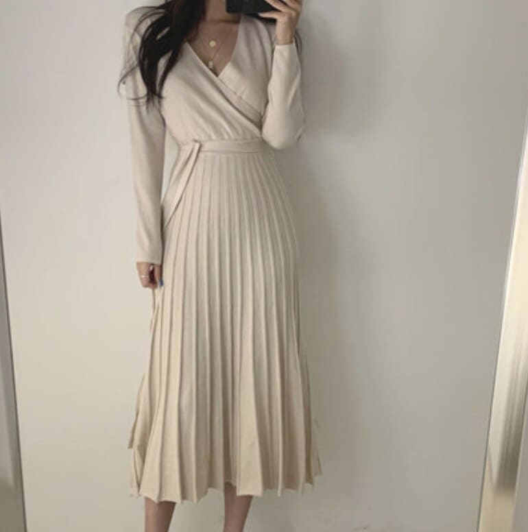 ンピース ニットワンピ プリーツ Aライン フレア 膝丈 ミモレ Vネック 長袖 ウエストマーク リボン エレガント 大人可愛い きれいめ 上品 春 秋 冬 デート お出かけ S XL 2XL
