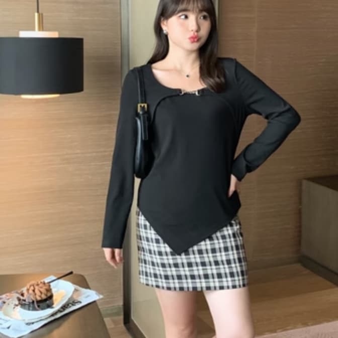 トップス デート シャツ カットソー 袖あり 長袖 かわいい 大人可愛い きれいめ シンプル カジュアル 大人 上品 おしゃれ お洒落 主役級 存在感 春 秋 10代 20代 30代 レディース