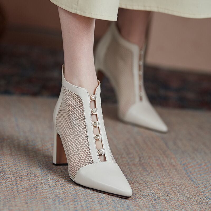 大人気！ サンダル レディース透かし彫りの網糸の涼しげな靴夏の甘皮のハイヒール2026年秋の新しい太ヒールの尖った網状の靴厚底スニーカー 韓国ファッション