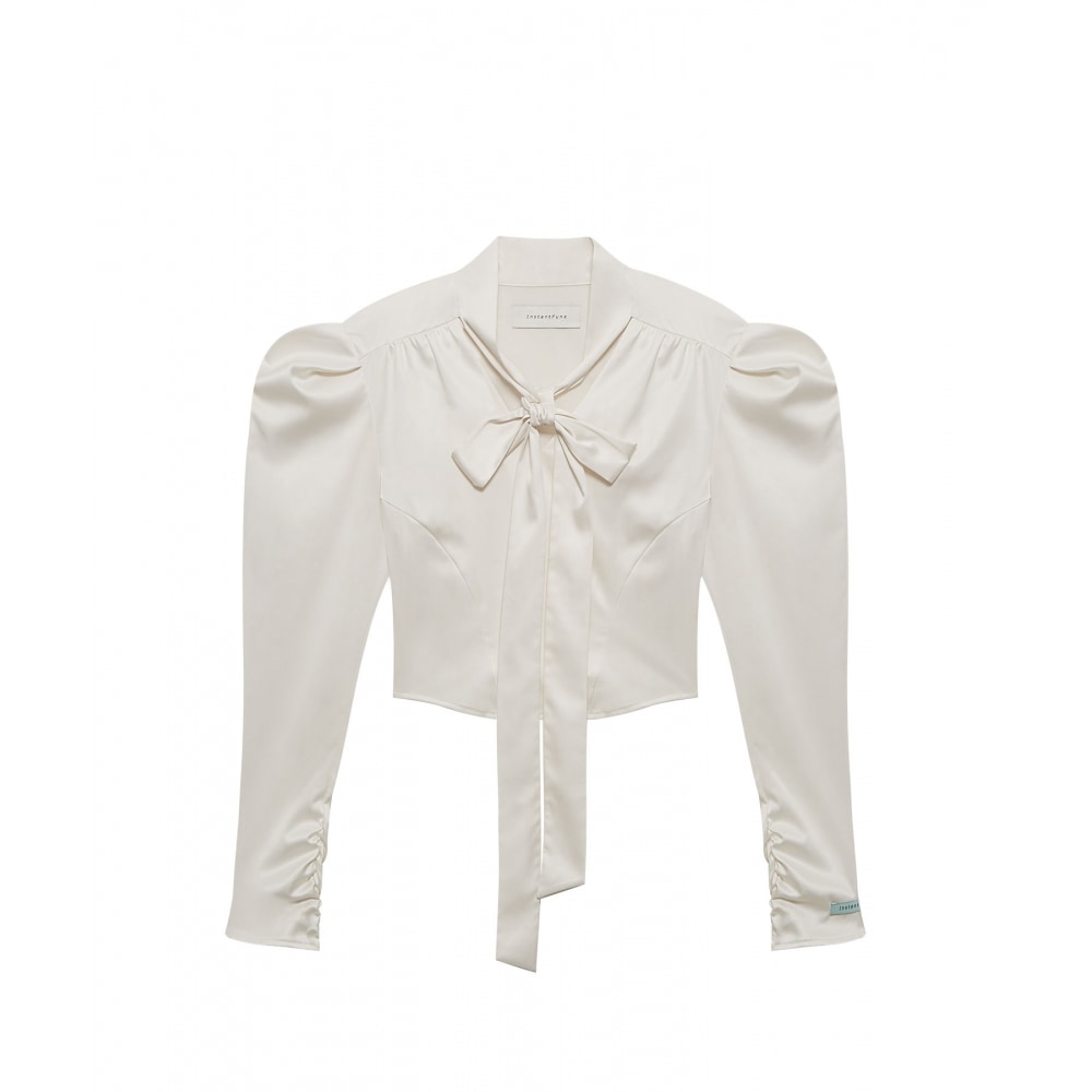 インスタントファンクリバースタイブラウス