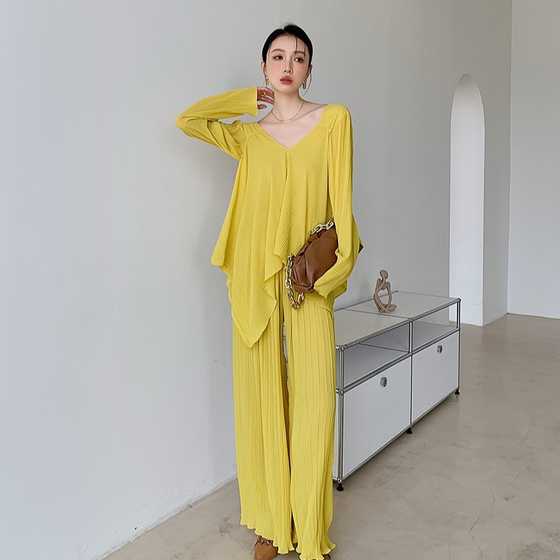 【セットアップ】イエロー Vネック プリーツ 長袖トップス＋プリーツ ワイドパンツ ツーピース スーツ 上下セット レディース オフィスコーデ ママコーデ デートコーデ オシャレ a4614