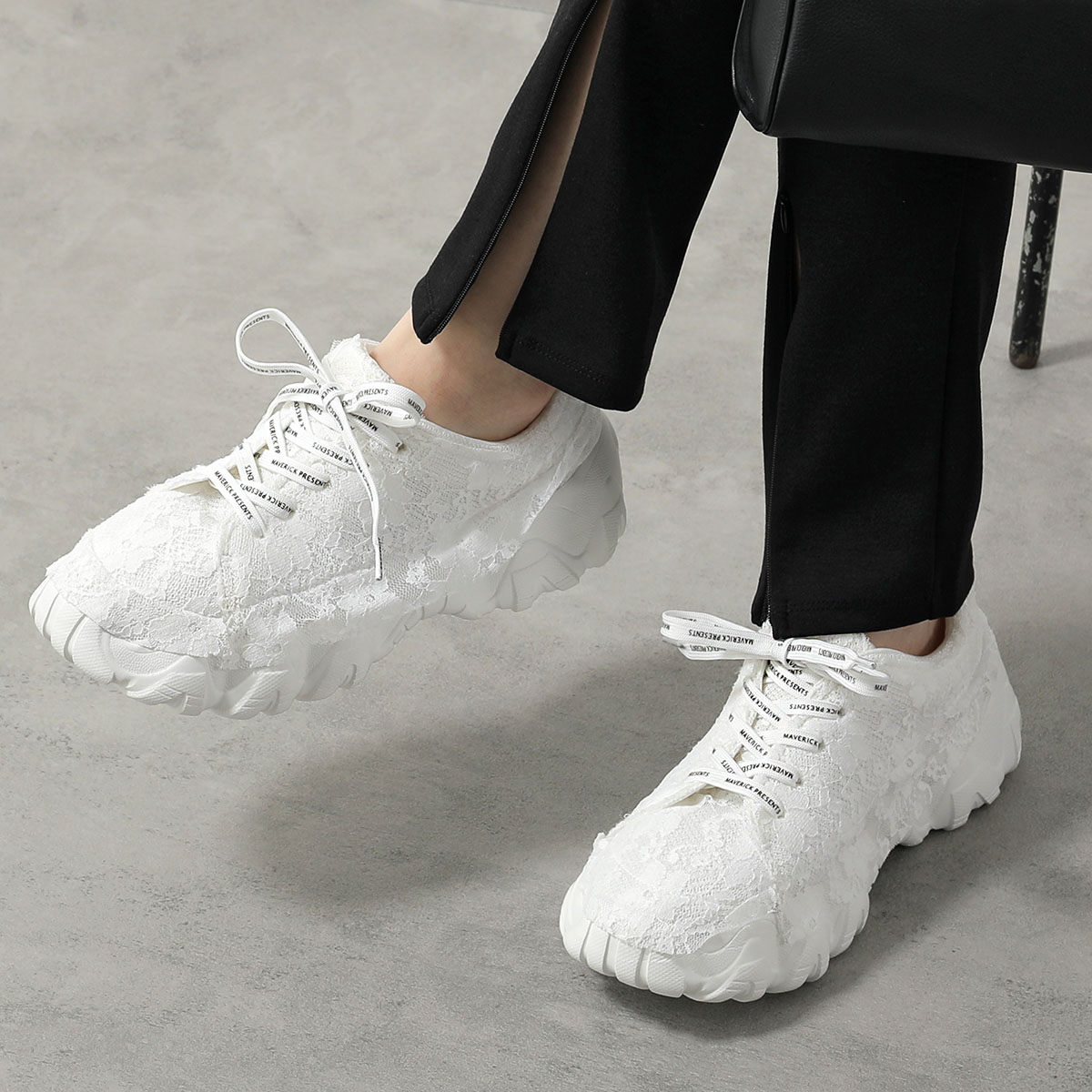 MAISON MAVERICK PRESENTS メゾン マーベリック スニーカー Bumpy Sole Lace Sneaker MS2497 レディース ローカット レース 厚底 シューズ 靴