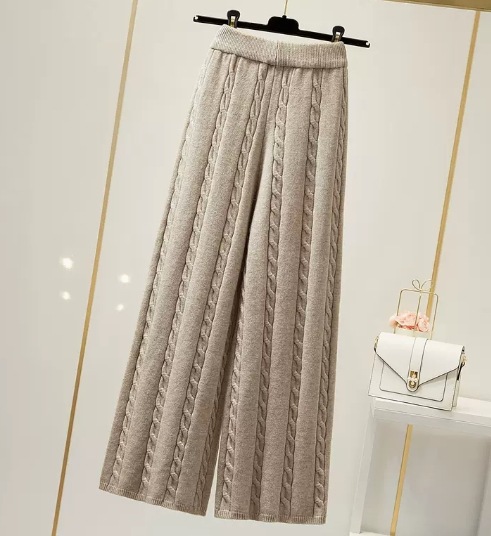 パンツ デート モテアイテム ワイドパンツ ウエストゴム ケーブルニット リブニット 編み込み ニット ウール 可愛い きれいめ 上品 おしゃれ かっこいい 可愛い ラブリー キュート