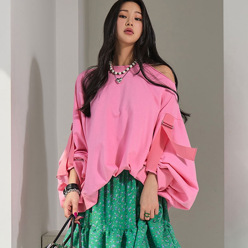 E2515 ショルダー スリット ストラップ マンツーマンTシャツ