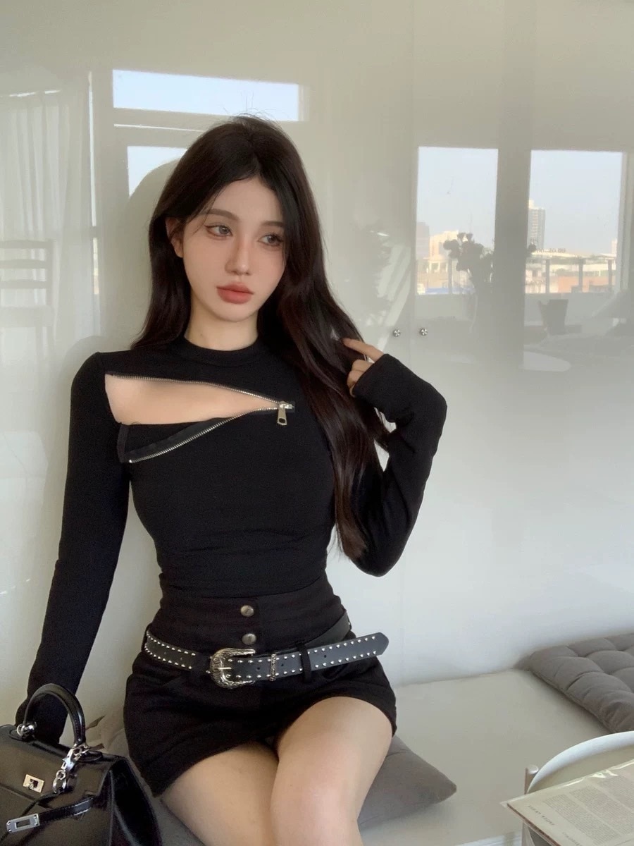 トップス カットソー レディース 長袖 ラウンドネック クルーネック タイト スリム ストリート 伸縮性 かわいい 大人可愛い きれいめ シンプル カジュアル おしゃれ かっこいい こなれ感 ラフ