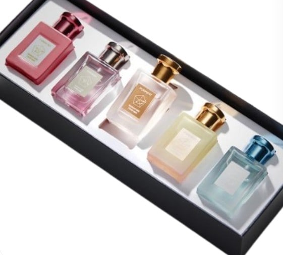 香水5本セット‼️ シグネチャーパフュームディスカバリーセット5点(ファム) 【公式通販】