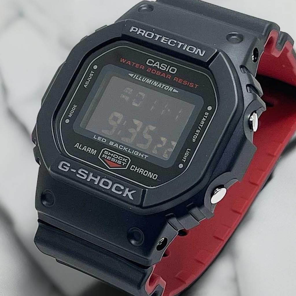 【人気商品復活】 Gショック G-SHOCK カシオ メンズウオッチ　メンズ腕時計 DW-5600UHR-1 大人のG-SHOCK プレゼント 腕時計 ラッピング無料 手書きのメッセージカード あ