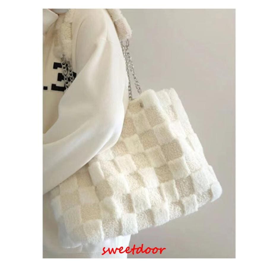 ファーバッグ 秋冬 もこもこバッグ レディース フェークファートートバッグ ハンドバッグ 冬もこもこ ふわふわ 大容量 ボア 可愛い ファッション
