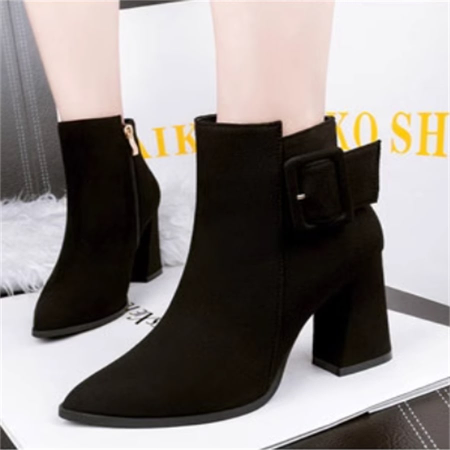 新入荷 靴 シューズ ブーツ ショートブーツ ショート ハイヒール ベルト ポインテッドトゥ かわいい 大人可愛い 大人女子 こなれ感 シンプル カジュアル 大人 上品 おしゃれ お洒落