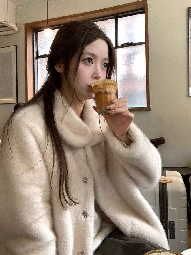 2026年新作【本日限定】2025年冬 韓国風 毛皮コート レディース 毛皮一体 ゆったり 厚手 高級感 ミディ丈 エコファーコート