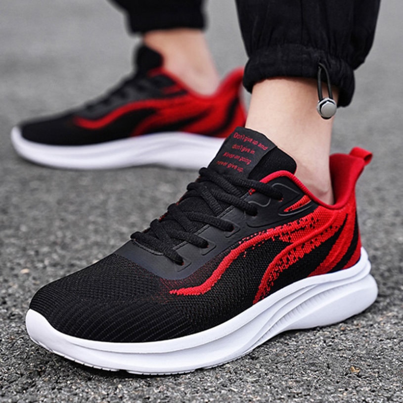 クーポン メンズ スニーカー 厚底 カジュアルシューズ おしゃれ スポーツ 軽量 ウォーキングシューズ 通勤 通学 日常着用 疲れない シューズ 歩きやすい 履きやすい 合わせやすい ファッション 高