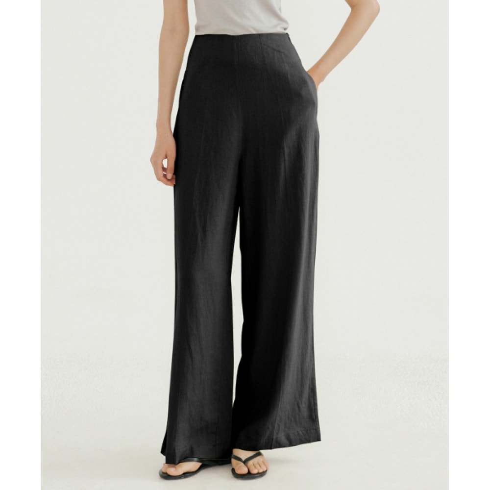 レボルグブロワイドフレアパンツブラック