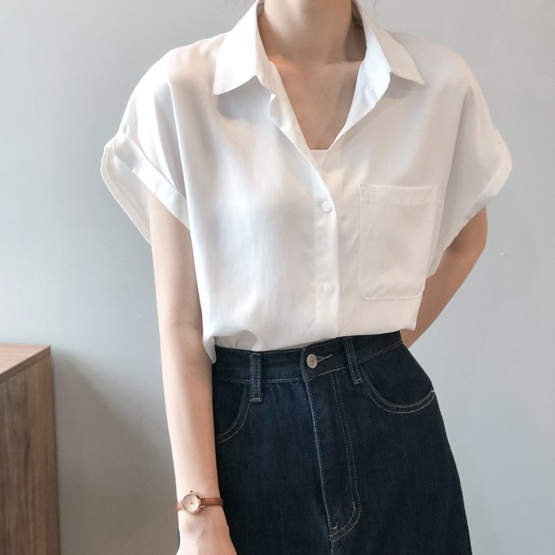 トップス ブラウス シャツ 半袖 襟付き Vネック ロールアップ ポケット 薄手 かわいい 大人可愛い きれいめ シンプル 上品 春 夏 秋 デート オフィス 通勤 OL　学生 ホワイト