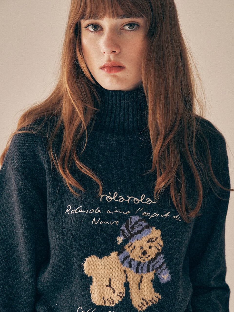 PUPPY JACQUARD HIGH NECK KNIT GRAY