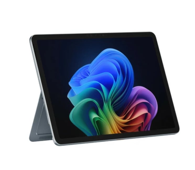 マイクロソフト Surface Pro 12インチ Snapdragon X Plus・16GBメモリ