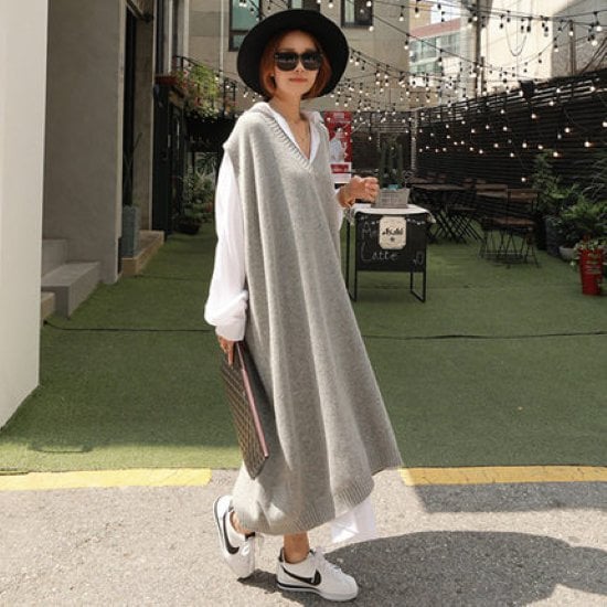 【取寄：納期2週間】ニットベスト レディース ワンピースベスト フレンチスリーブ ロング丈 Vネック シンプル 無地 ゆったり 体型カバー オーバーシルエット ルーズ レイヤードスタイル カジュアル