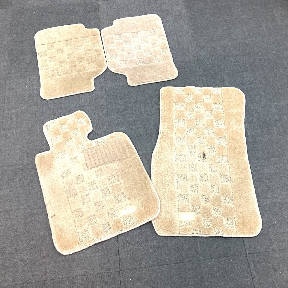 BMW ビーエムダブリュー カーペット フロアマット 1シリーズ ロゴ 純正 マットセット 車用品 CAR 車用マット 内装 フロアマット ブラウン