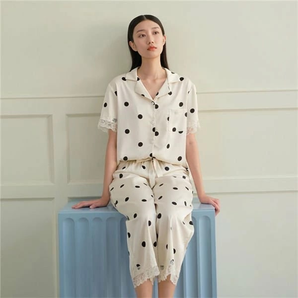 即納可能ルームウェア パジャマ レディース 上下セット ドット柄 水玉 シルク 半袖 トップス パンツ 部屋着 ホテル 春夏用 可愛い パジャマ バレンタイン プレゼント