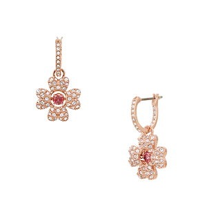 ピアス　美品　スワロフスキー　5692258 Qoo10 スワロフスキー 5692258 ピアス