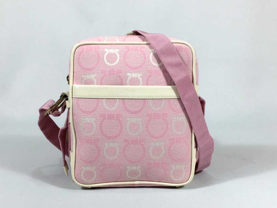 ショルダーバッグ ガンチーニ キャンバス ピンク 中古品