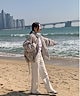 グレーベージュ(grey beige)