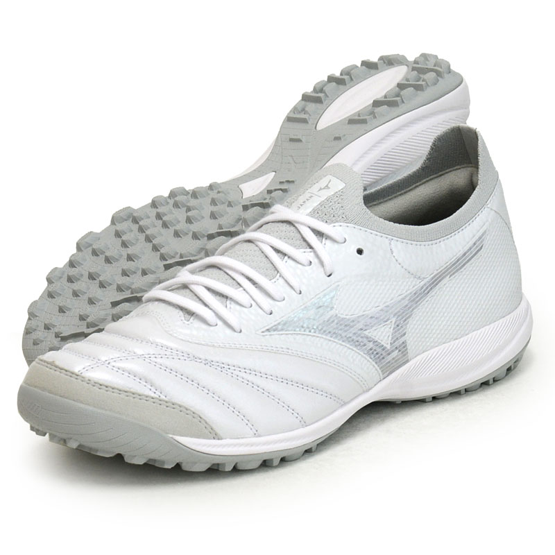 モレリア SALA β JAPAN TF フットサルシューズ トレシュー MORELIA 25AW(Q1GB254009)