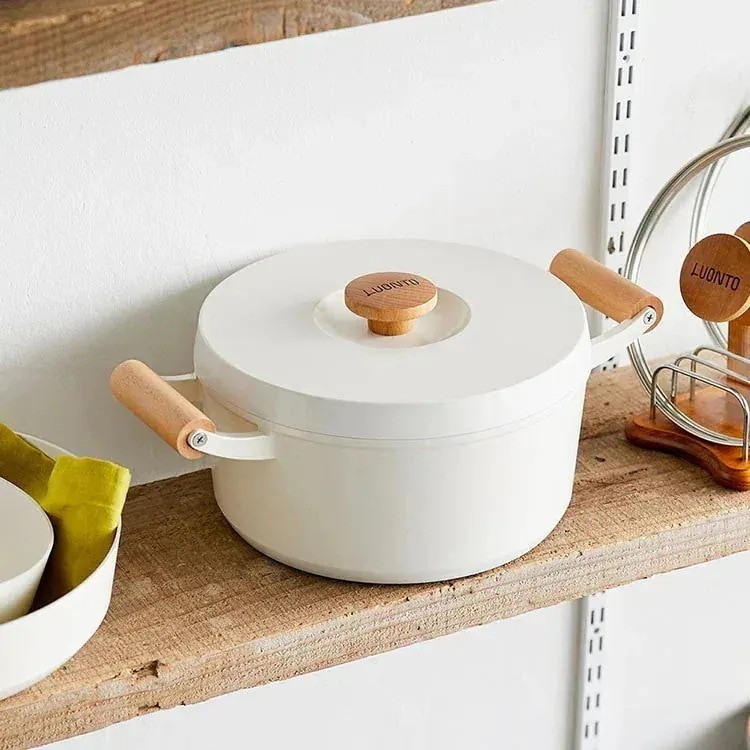LUONTO 鍋 両手鍋 24cm両手無加水鍋 LUO-P24 ホワイト プレゼント