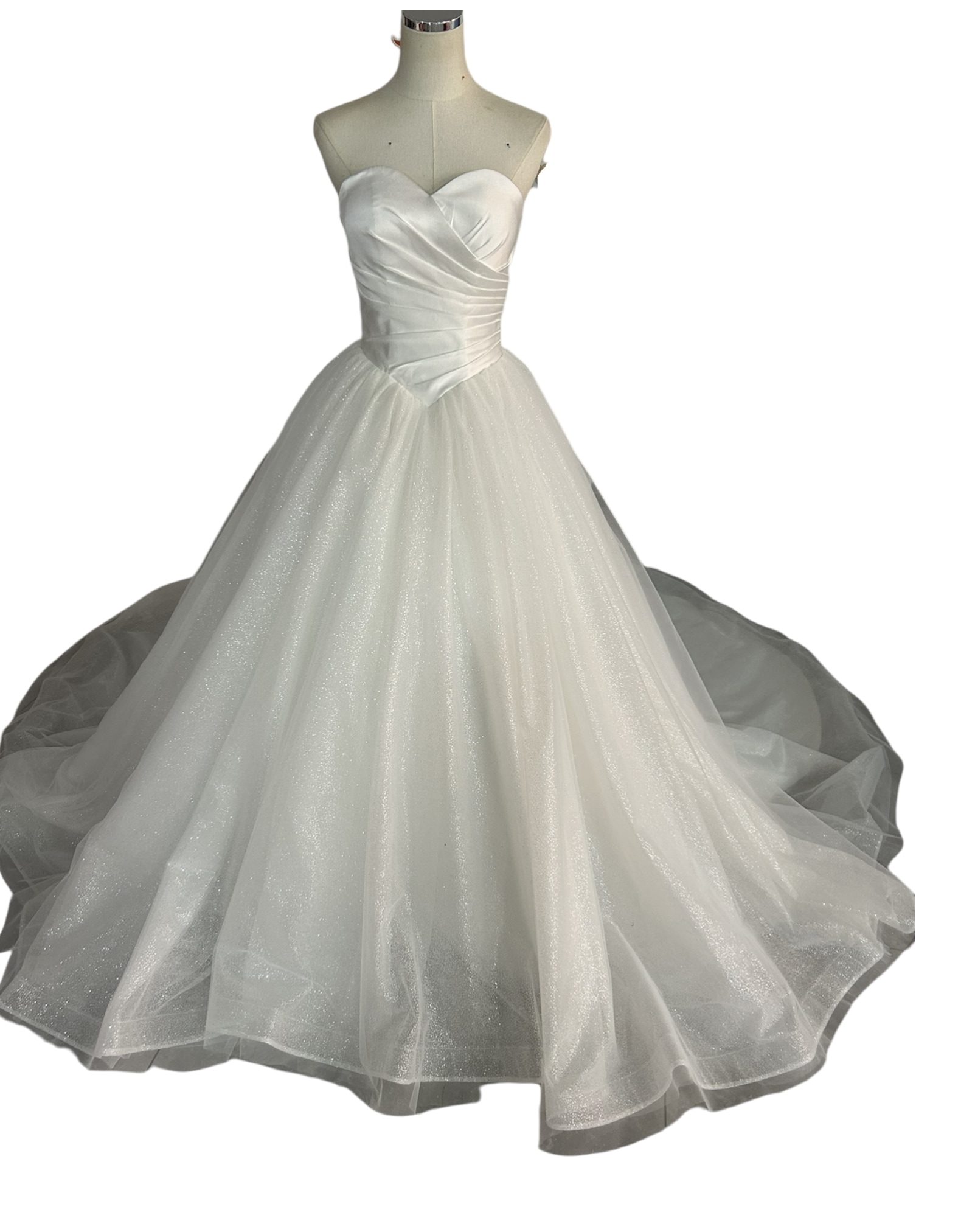 ウエディングドレス ベアトップ キラキラグリッターチュール ロングトレーン 結婚式/披露宴